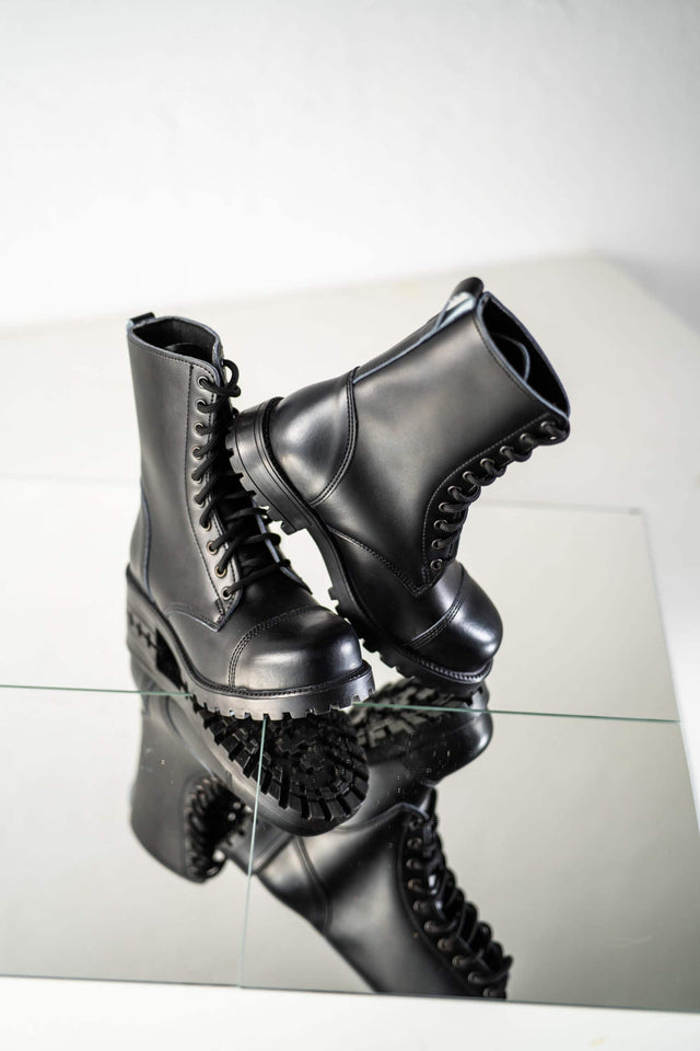 Ink Boots 511