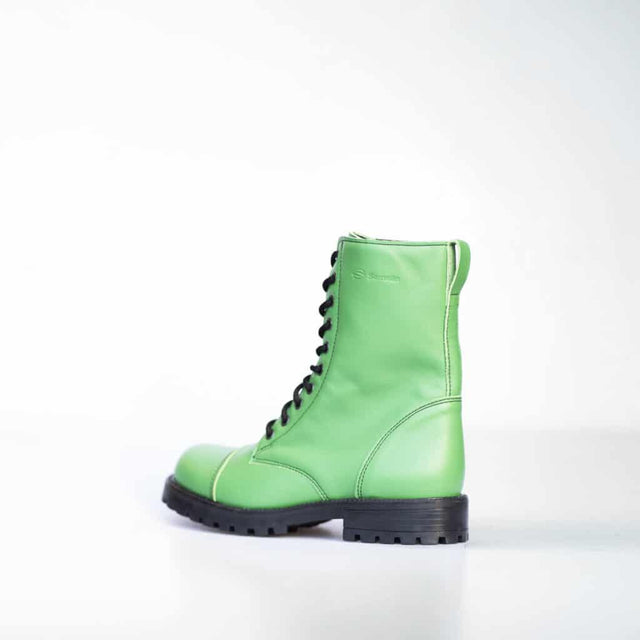 Granny Smith Boots